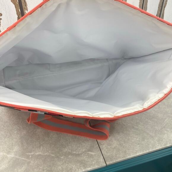 Vera Bradley Pixie Confetti Cooler Tote Insulated Double Shoulder Strap Bag - Picture 8 of 9